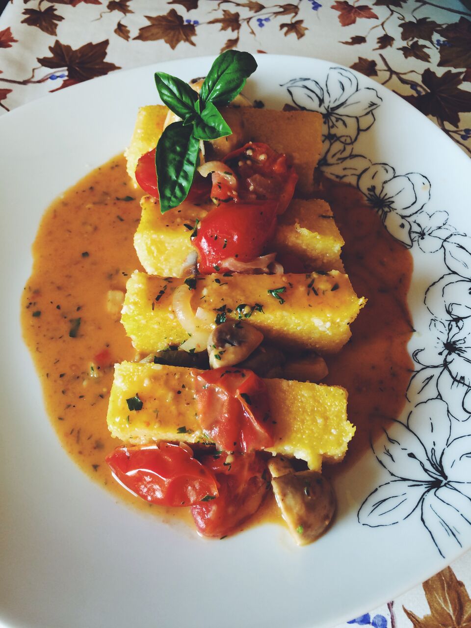 polenta v paradižnikovi omaki